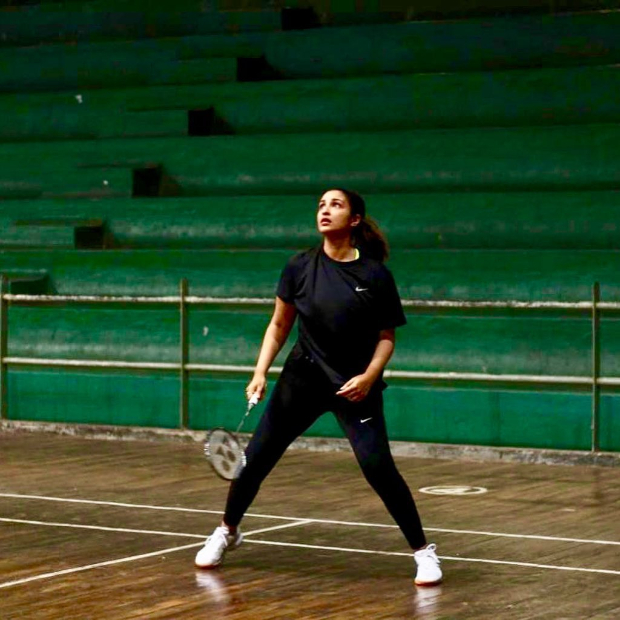 WATCH: Parineeti Chopra shares a glimpse of her intense training on badminton court for Saina Nehwal biopic WATCH: Parineeti Chopra shares a glimpse of her intense training on badminton court for Saina Nehwal biopic