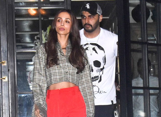 Malaika Arora shuts down trolls like a BOSS; speaks up on why age doesn’t matter when it comes to DATING Arjun Kapoor! 