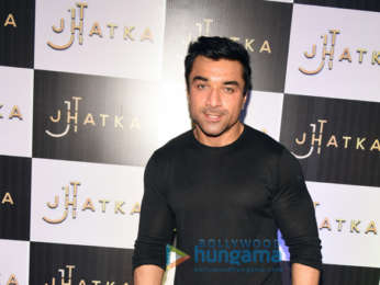 Photos: Celebs grace the launch of 'Jhatka' club