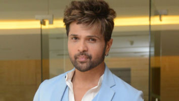 Himesh Reshammiya RUBBISHES reports of being in a car accident