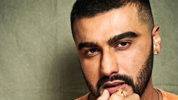 PHOTOS & VIDEOS: After shaving his head for Panipat, Arjun Kapoor finally takes off his cap after nine months