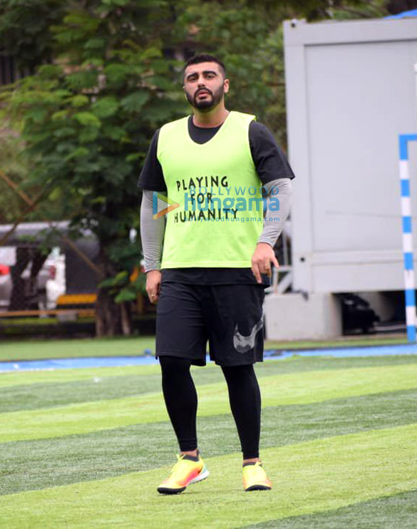 Photos: Arjun Kapoor and Mahendra Singh Dhoni snapped during a football match practice Photos: Arjun Kapoor and Mahendra Singh Dhoni snapped during a football match practice