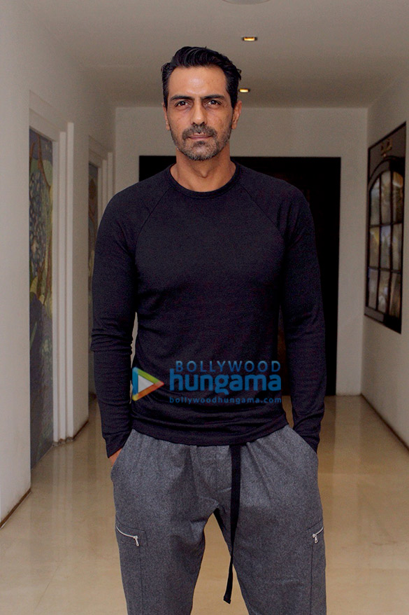 photos celebs grace rahul mittra and raju chadhas bash at sun n sand in juhu 1