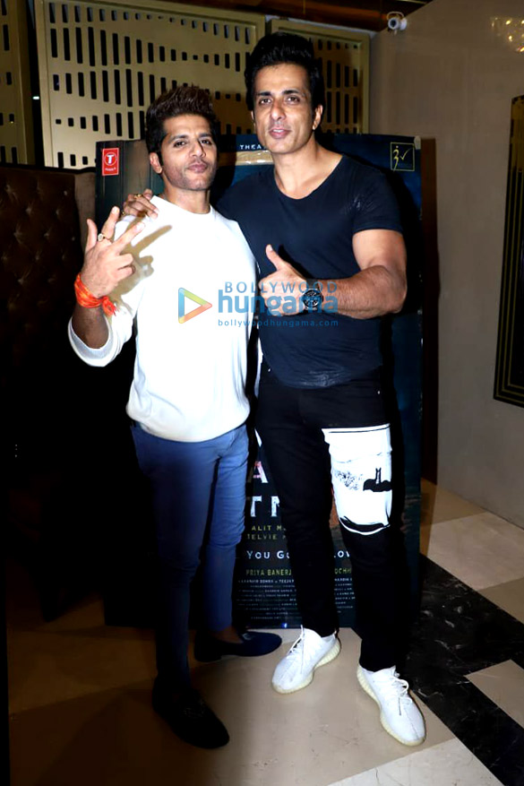 photos celebs grace the premiere of hume tumse pyaar kitna 3