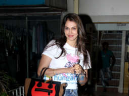 Photos: Eesha Koppikhar spotted at a salon in Bandra