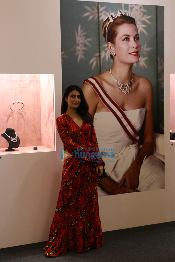 photos fatima sana shaikh snapped holidaying in macao 4