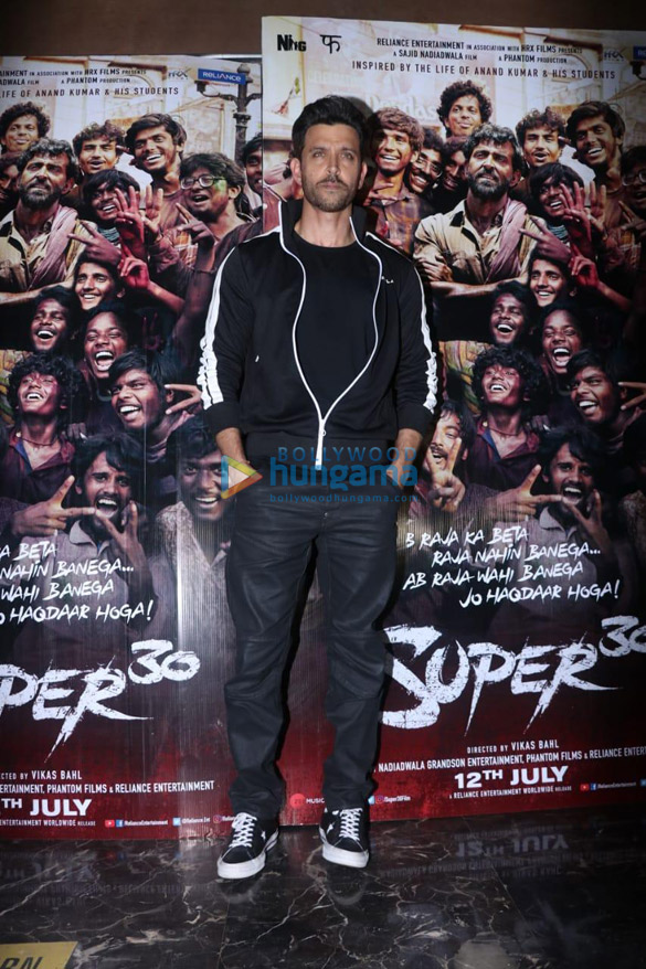 photos hrithik roshan urvashi rautela and others grace the screening of super 30 4