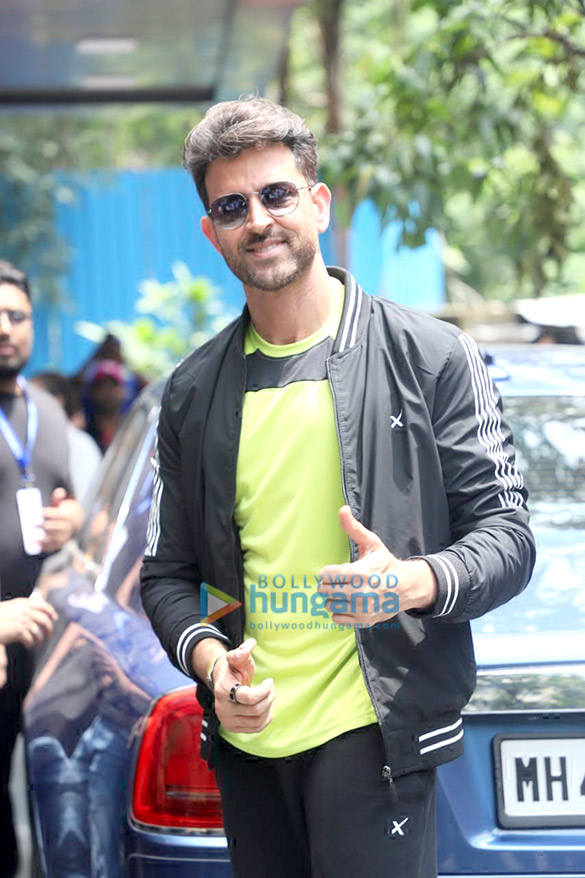 Photos: Hrithik Roshan spotted attending an event in Juhu