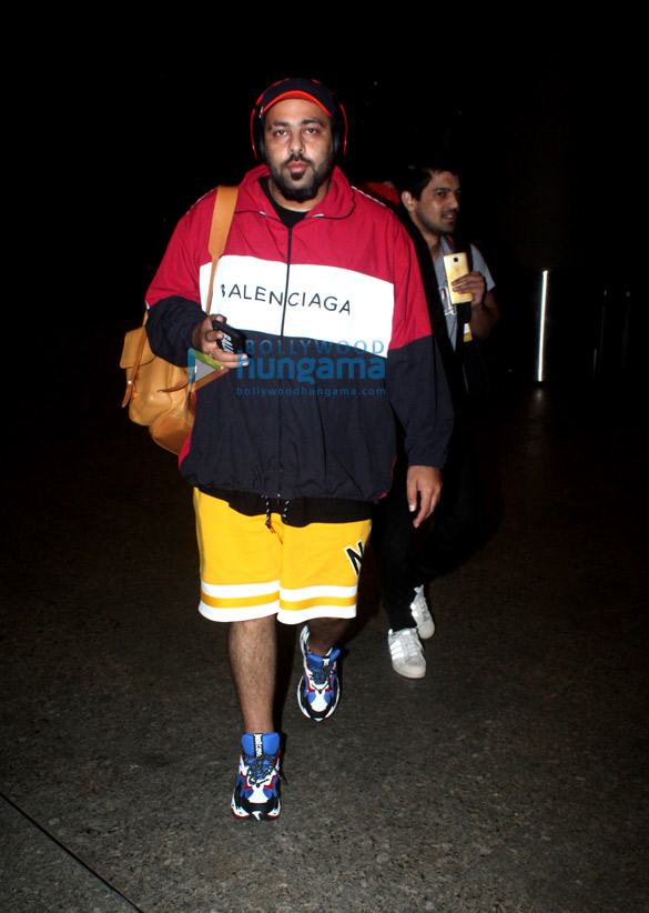 photos katrina kaif sushmita sen sanya malhotra and others snapped at the airport 5