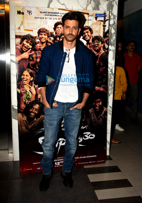 photos kriti sanon nupur sanon patralekha and others grace the screening of super 30 at yrf 6 2