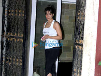 Photos: Malaika Arora, Kim Sharma snapped at the gym