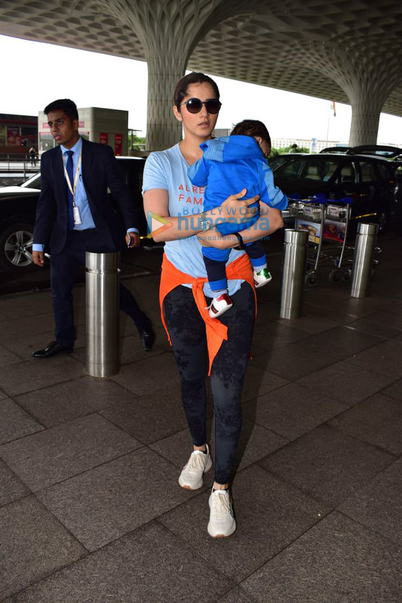 photos malaika arora rakul preet singh diana penty and others snapped at the airport2 1