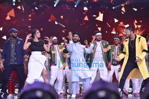 photos malaika arora snapped on sets of dance india dance 5