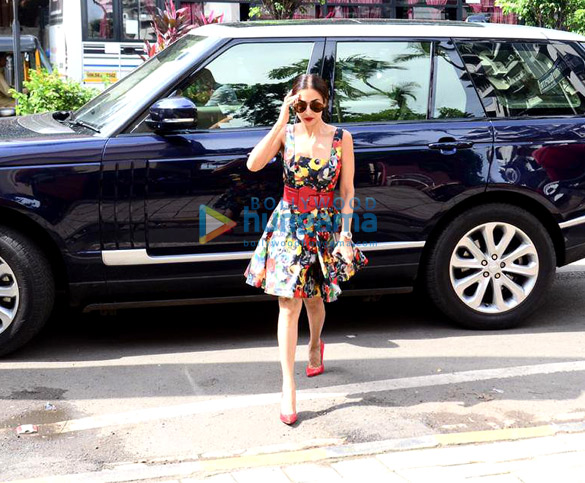 photos malaika arora spotted at yoga classes in bandra 2