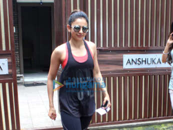 Photos: Rakul Preet Singh snapped at Anushka yoga