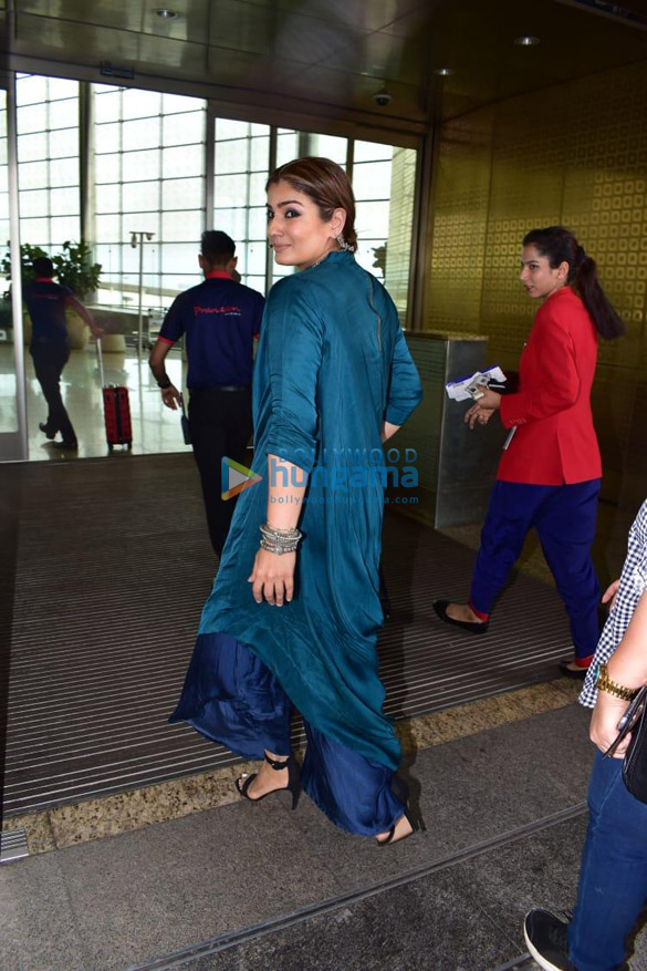 Photos: Raveena Tandon and Chahat Khanna snapped at the airport