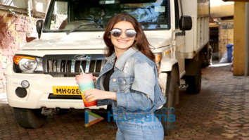 Photos: Shivaleeka Oberoi snapped post her dubbing session for her upcoming film Paagal