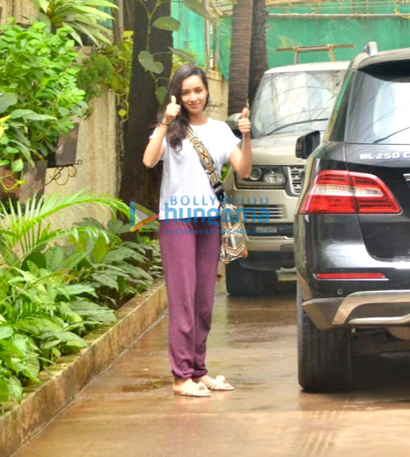 photos shraddha kapoor snapped at a dubbing studio in juhu 1