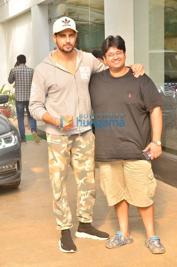 photos sidharth malhotra and milap zaveri snapped at a dubbing studio in juhu 1