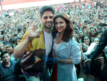 Photos: Sidharth Malhotra and Parineeti Chopra snapped promoting their film Jabariya Jodi at National College in New Delhi