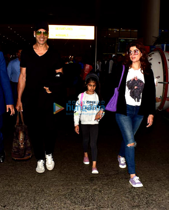 photos sonakshi sinha varun sharma and others snapped at the airport 9