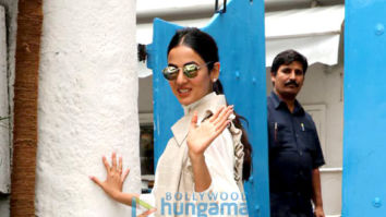 Photos: Sonal Chauhan spotted at Olive Bar and Kitchen in Bandra