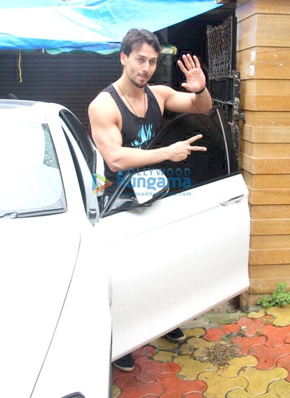 photos tiger shroff snapped outside the gym 1