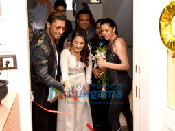 Photos: Vidyut Jammwal graces the launch of Sunita Aggarwal’s SRL Pilates Fitness