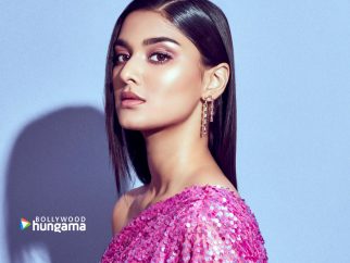 Celeb Wallpapers Of Saiee Manjrekar