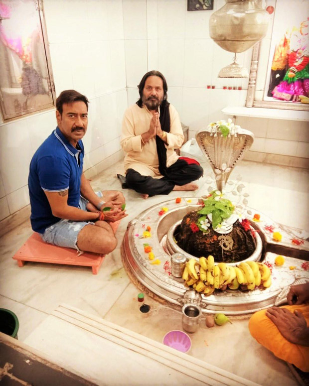 THIS pic of AJAY DEVGN’S casual attire in a religious place has gone viral leading to social media trolling!