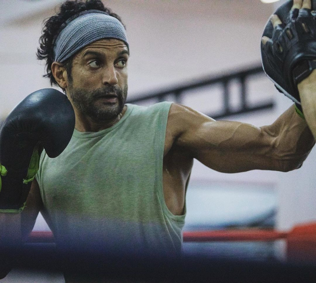 TOOFAN MODE ON! Farhan Akhtar is creating a huge storm with his intense prep 