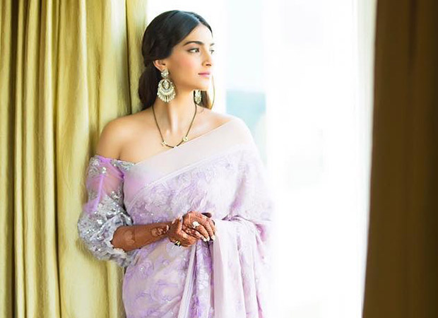 Sonam Kapoor nails the Saree Twitter trend, albeit with an adorable twist [Read On]