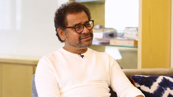 Anees on Pagalpanti: “Bahot hi ALAG role hai John ke liye”| Deewana Mastana | Welcome Back | Iconic Films Anees on Pagalpanti: “Bahot hi ALAG role hai John ke liye”| Deewana Mastana | Welcome Back | Iconic Films