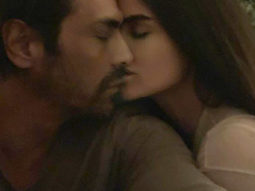 Arjun Rampal and girlfriend Gabriella Demetriades get cozy in their latest photo