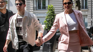 Nick Jonas gestures to Priyanka during his concert; video goes viral