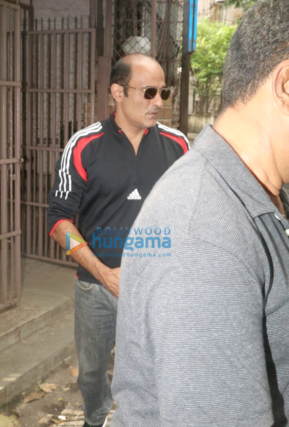 photos akshaye khanna spotted at shankar mahadevans dubbing studios 1