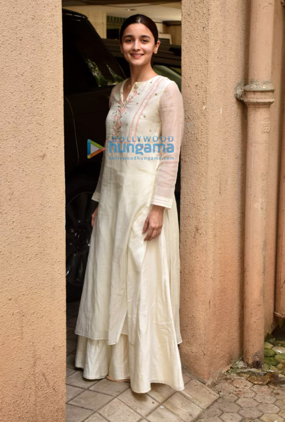 photos alia bhatt snapped post a meeting at sanjay leela bansalis office in juhu 1