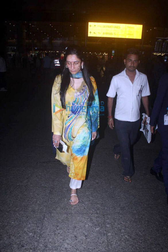 photos disha patani and manyata dutt snapped at the airport 2