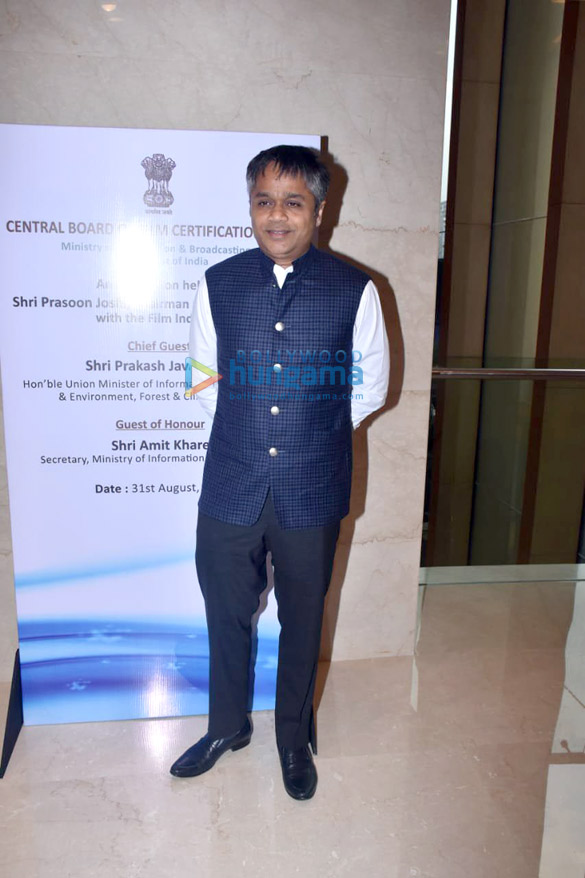 photos ekta kapoor prasoon joshi ramesh s taurani and others unveils the new look and certificate design of cbfc central board of film certification1 5