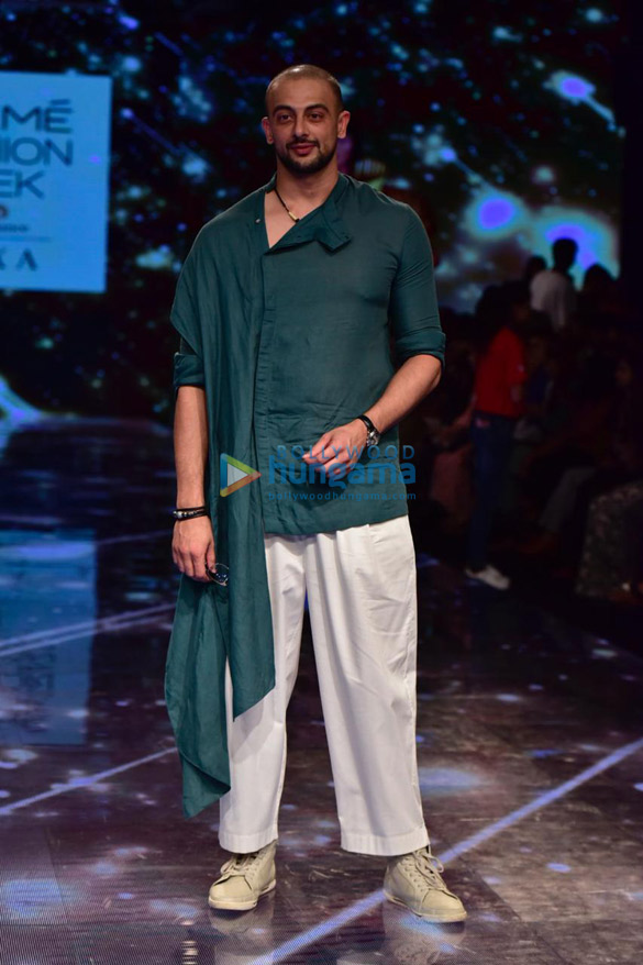 photos genelia dsouza riteish deshmukh and others snapped at lakme fashion week winterfestive 2019 5