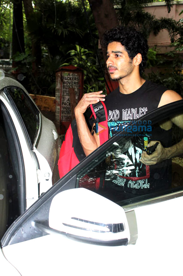 photos janhvi kapoor and ishaan khatter spotted at the gym 6