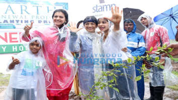 Photos: Kajol, Tanuja, Tanishaa Mukerji and Jackie Shroff attend the Earth Renewal Project by Stamp