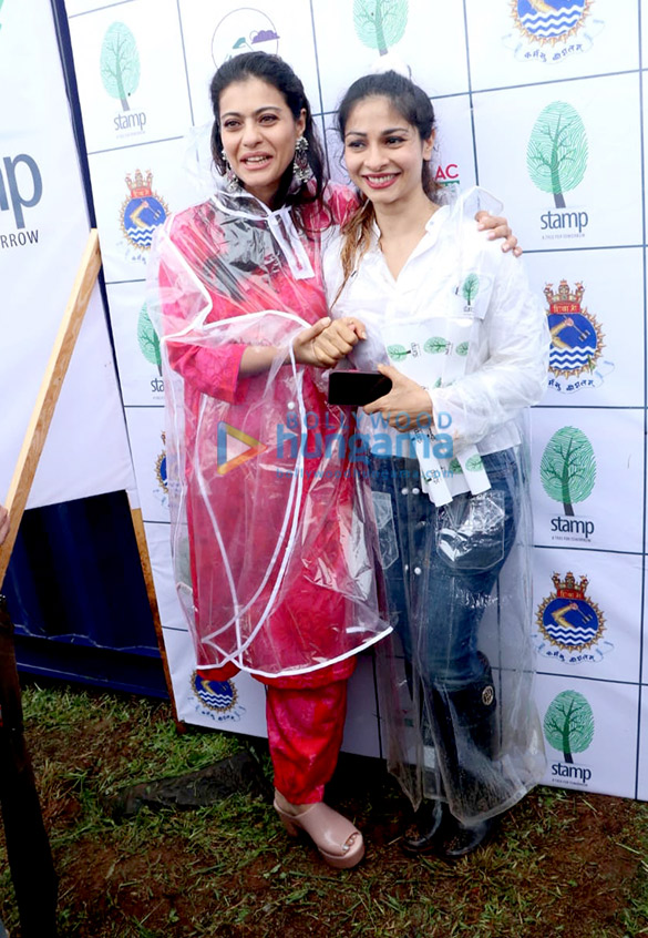 photos kajol tanuja tanishaa mukerji and jackie shroff attend the earth renewal project by stamp 5
