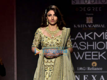 Photos: Kangana Ranaut, Malaika Arora, Shilpa Shetty and others walk the ramp as show stoppers at Lakme Fashion Week 2019 | Day 5