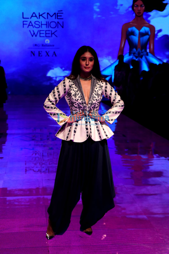 photos kangana ranaut malaika arora shilpa shetty walk the ramp as show stoppers at lakme fashion week 2019 day 5 14