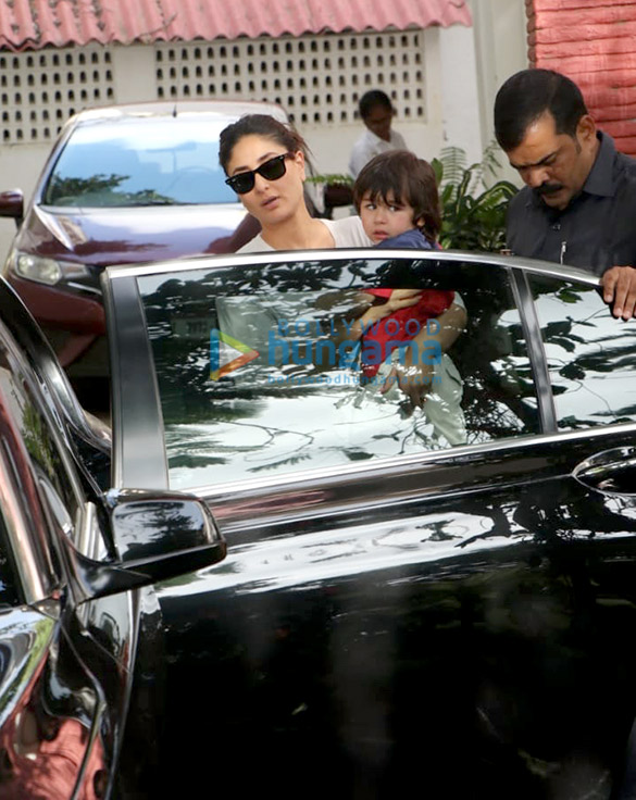 photos kareena kapoor khan and taimur ali khan spotted at bandstand in bandra 2