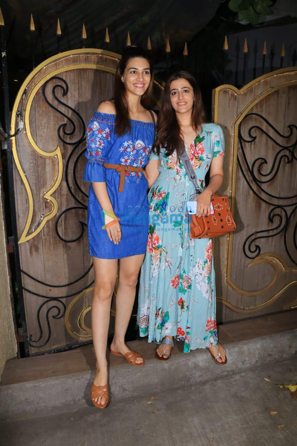 photos kriti sanon and nupur sanon snapped at myrah spa in juhu 1