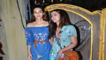 Photos: Kriti Sanon and Nupur Sanon Snapped at Myrah Spa in Juhu