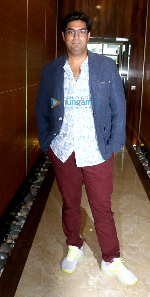 photos kunaal roy kapur nazia hussain pooja bisht rajiv s ruia grace the song launch of mushkil fear behind you yun hi nahin 5