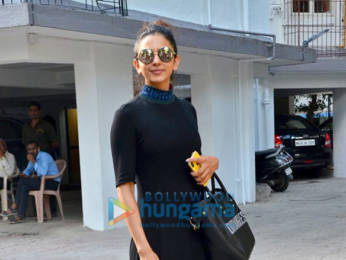 Photos: Rakul Preet Singh snapped in Juhu